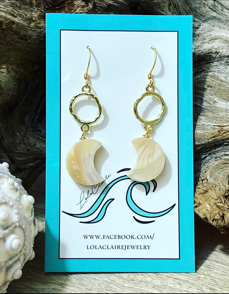 Mother of Pearl Circle Moon Drop Earrings